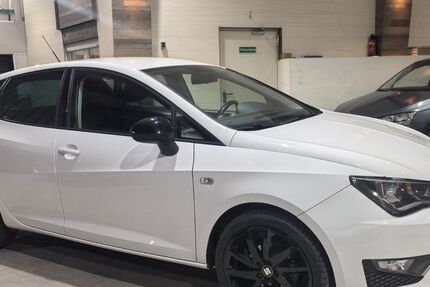 Seat Ibiza 47.985 km 9.900 &euro; Voerde 46562