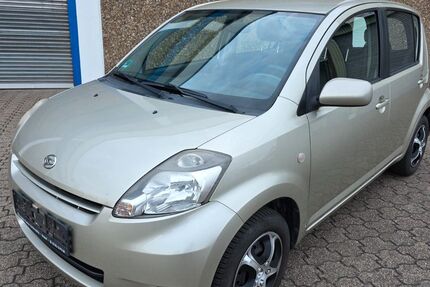 Daihatsu Sirion 149.000 km 3.300 &euro; Moers 47441
