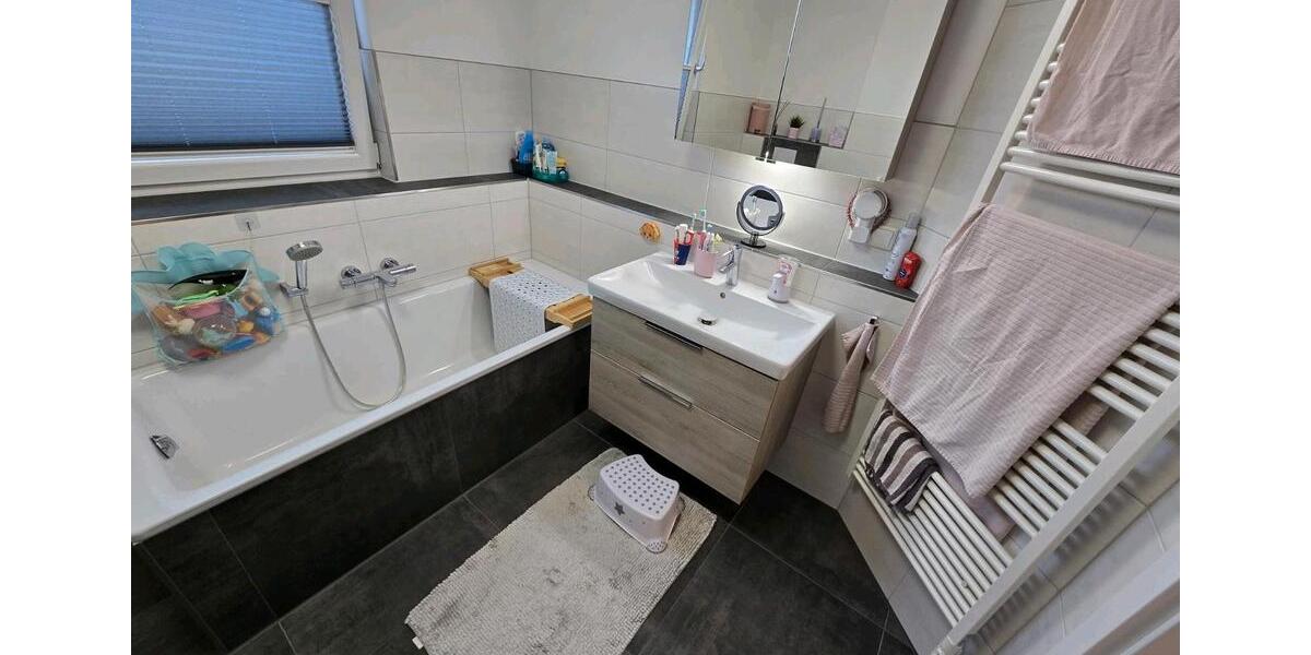 Etagenwohnung Dinslaken - 3.5 Zimmer, 94 m&sup2;, 459.000&euro; | Angebot:25867303