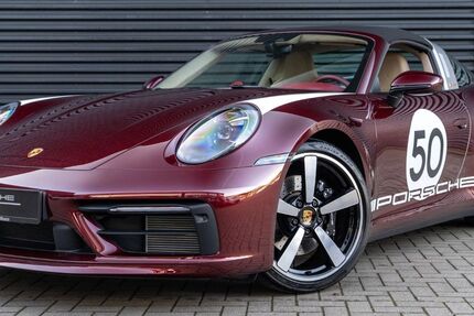 Porsche 992 1.500 km 229.991 &euro; Moers 47441