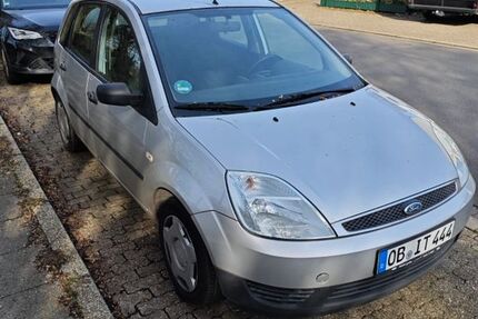 Ford Fiesta 130.500 km 1.600 &euro; Oberhausen 46117