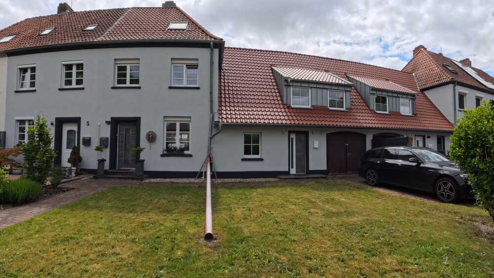Exklusives Investment mit Ferienwohnung & vermietetem Reihenhaus in Weeze - Reihenmittelhaus Weeze | Angebot:26650063