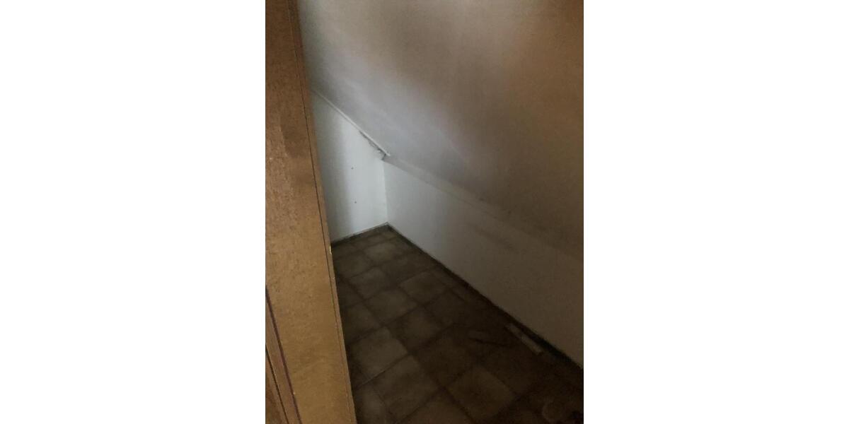 Dachgeschoßwohnung Oberhausen Biefang - 1 Zimmer, 35 m&sup2;, 350&euro; | Angebot:26661769