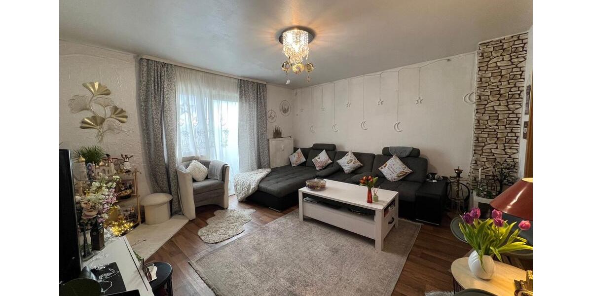 Dachgeschoßwohnung Bottrop - 3 Zimmer, 84 m&sup2;, 650&euro; | Angebot:25974963