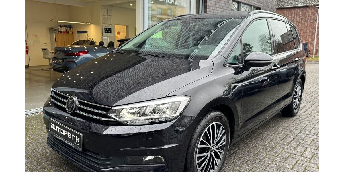 VW Touran 39.999 km 29.790 &euro; Bocholt 46397