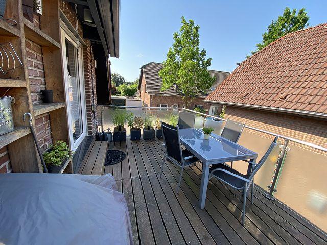 Dachgeschoßwohnung Moers Rheinkamp - 3 Zimmer, 89 m&sup2;, 288.000&euro; | Angebot:27068455