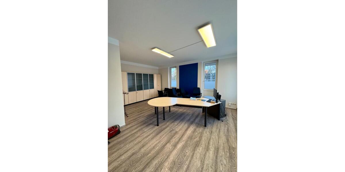 Gewerbeobjekt Moers - 1.350&euro; | Angebot:24819269