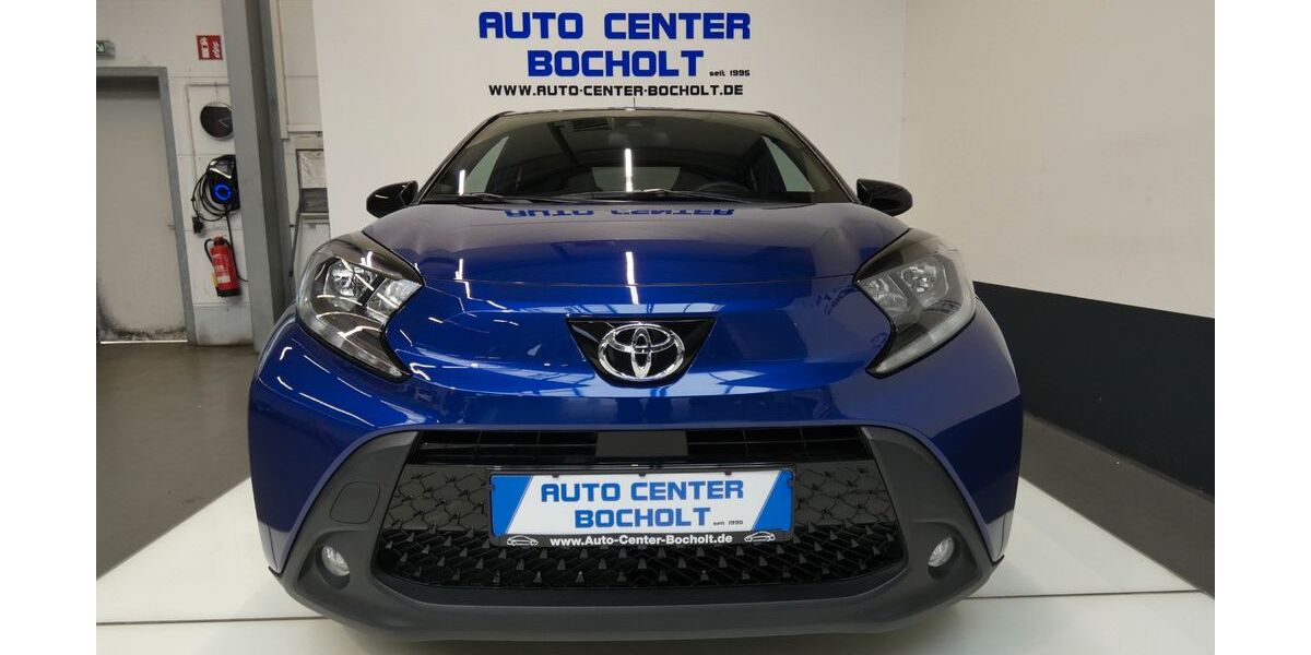 Toyota Aygo (X) 19.735 km 15.500 &euro; Bocholt 46395