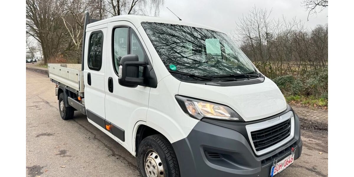 Peugeot Boxer 215.000 km 9.900 &euro; Isselburg 46419