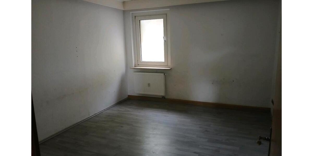 Dachgeschoßwohnung Gladbeck Alt-Rentfort - 3.5 Zimmer, 82 m&sup2;, 900&euro; | Angebot:26591576