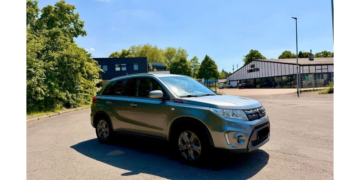 Suzuki Vitara 59.996 km 14.300 &euro; Wesel 46487