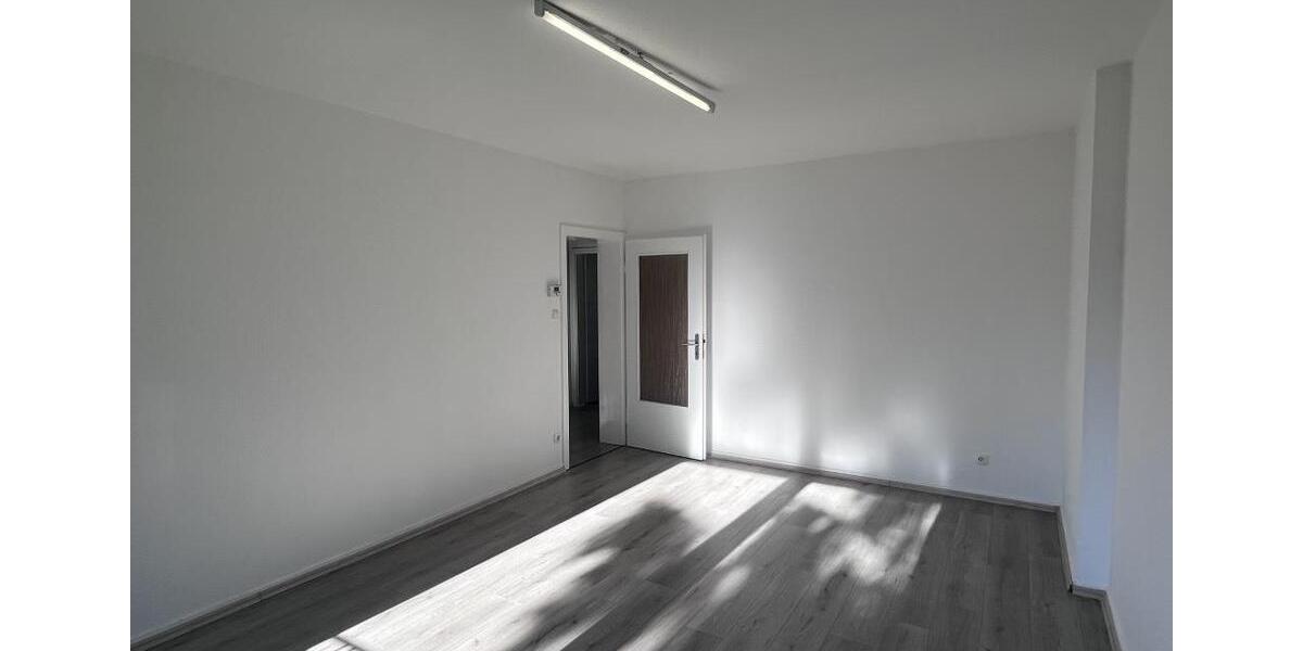 Erdgeschoßwohnung Duisburg Duisburg-Mitte - 3 Zimmer, 65 m&sup2;, 519&euro; | Angebot:25893201