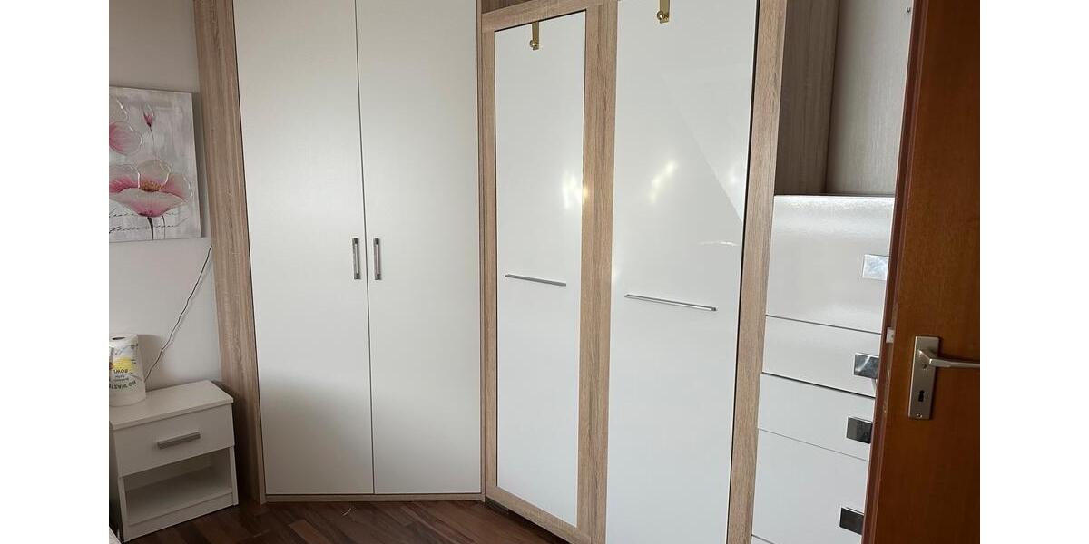 Dachgeschoßwohnung Dinslaken Hiesfeld - 1 Zimmer, 49 m&sup2;, 641&euro; | Angebot:26660547