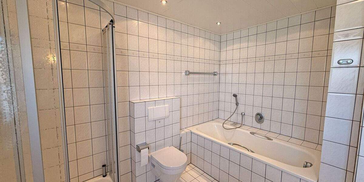 Etagenwohnung Dinslaken Bruch - 4 Zimmer, 115 m&sup2;, 259.000&euro; | Angebot:25684457