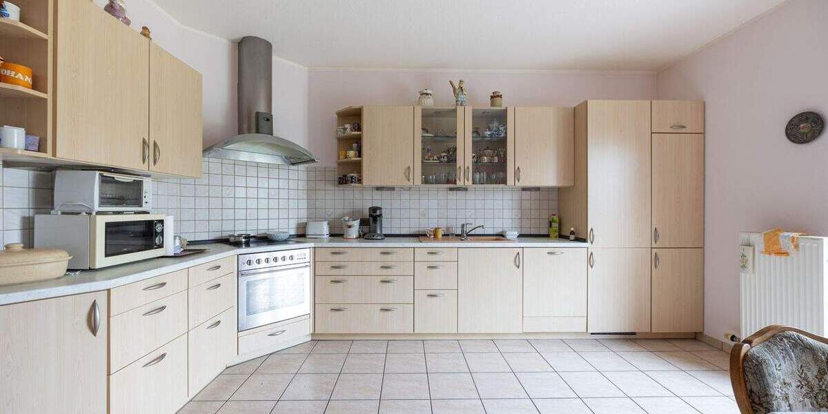 Mehrfamilienhaus, Wohnhaus Moers Kapellen-Mitte - 1 Zimmer, 220 m&sup2;, 599.000&euro; | Angebot:25692292