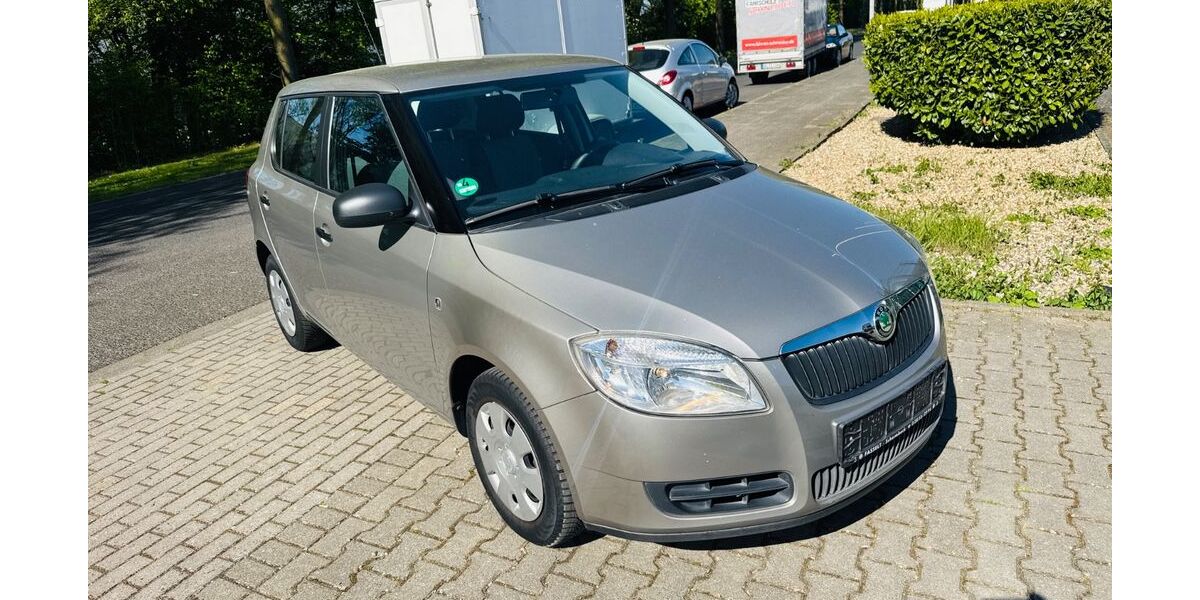 Skoda Fabia 158.000 km 2.480 &euro; XANTEN 46509