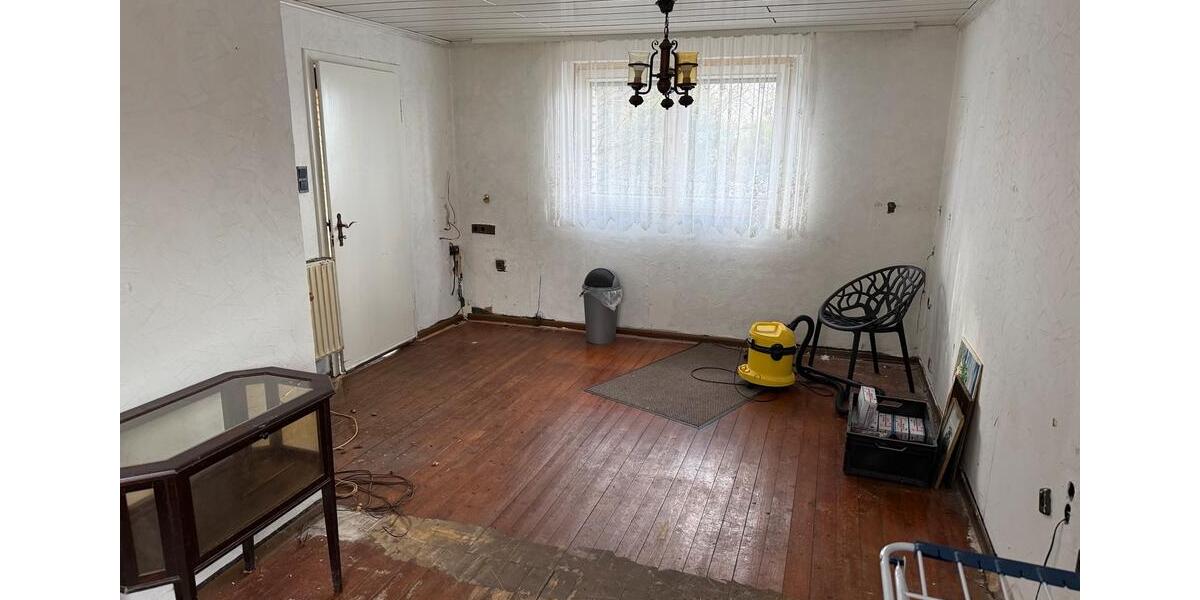Reihenhaus Rees - 3 Zimmer, 140 m&sup2;, 115.000&euro; | Angebot:26827689