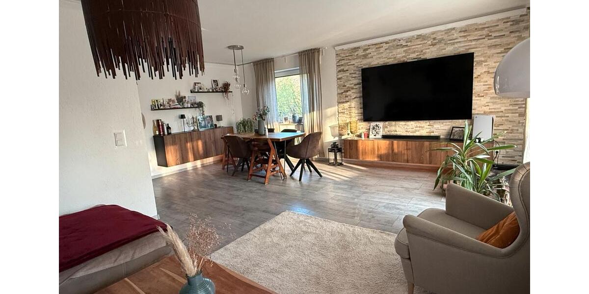 Etagenwohnung Dinslaken Hiesfeld - 3 Zimmer, 81 m&sup2;, 219.000&euro; | Angebot:26023908