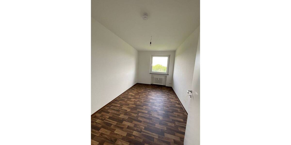 Etagenwohnung Duisburg Aldenrade - 3 Zimmer, 82 m&sup2;, 619&euro; | Angebot:26834784