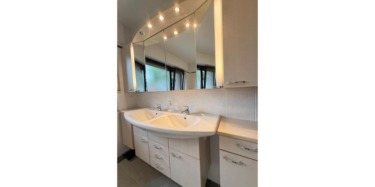 Doppelhaushälfte Schermbeck - 5 Zimmer, 185 m&sup2;, 1.600&euro; | Angebot:26533130