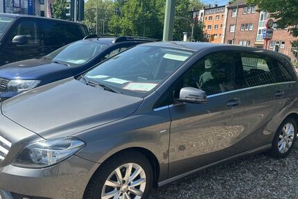 Mercedes-Benz B 180 89.000 km 12.880 &euro; Duisburg 47138