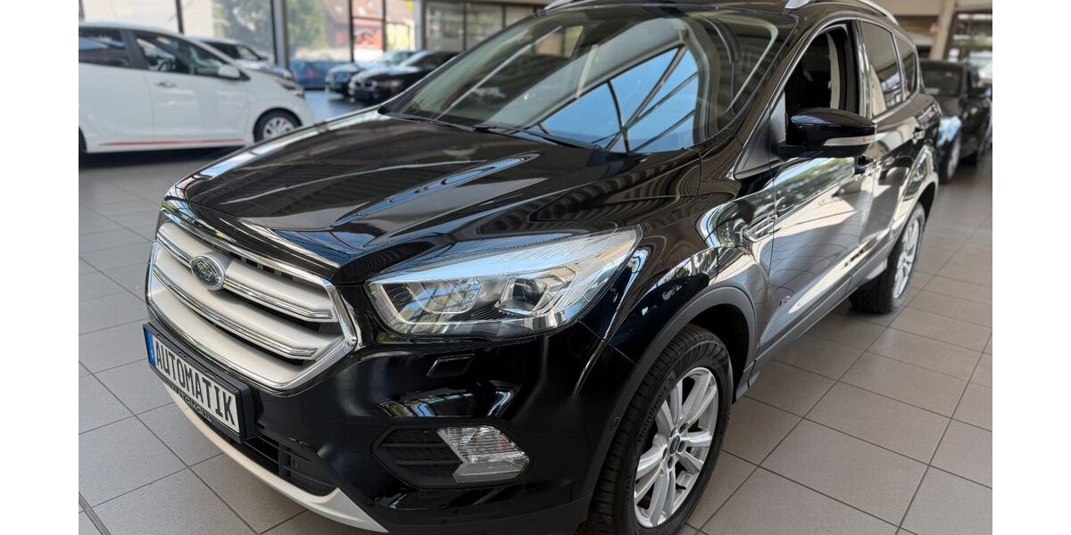 Ford Kuga 153.000 km 12.850 &euro; Bottrop 46236