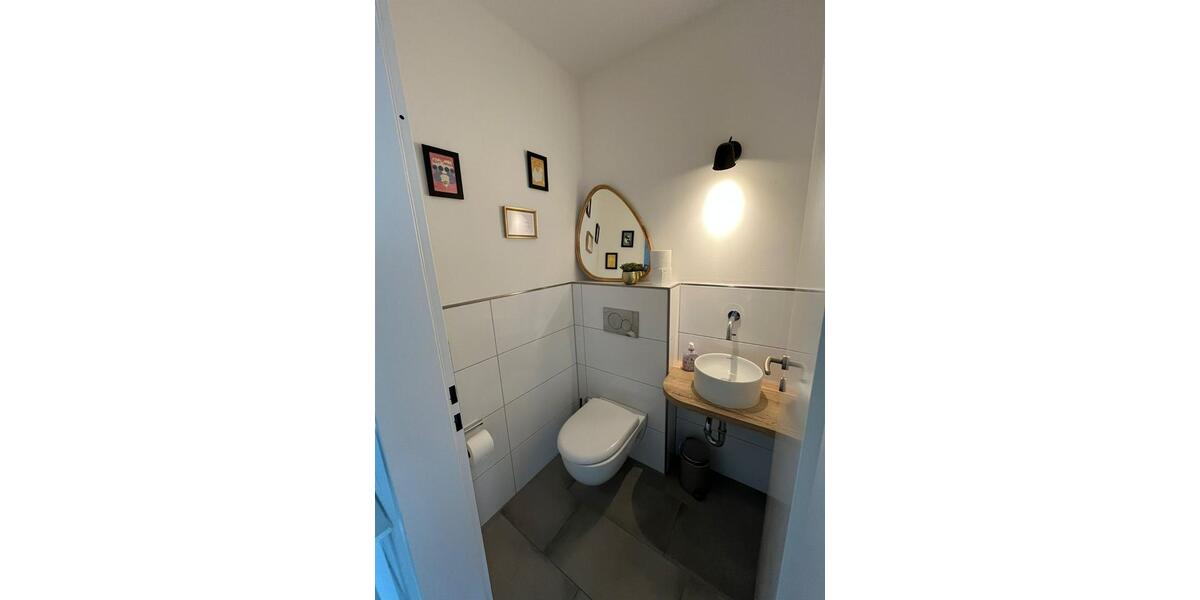 Etagenwohnung Hünxe - 4.5 Zimmer, 123 m&sup2;, 1.350&euro; | Angebot:25870118