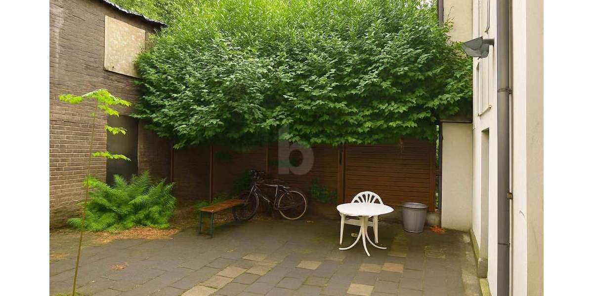 Einfamilienhaus Duisburg Laar - 13 Zimmer, 308 m&sup2;, 420.000&euro; | Angebot:26989979