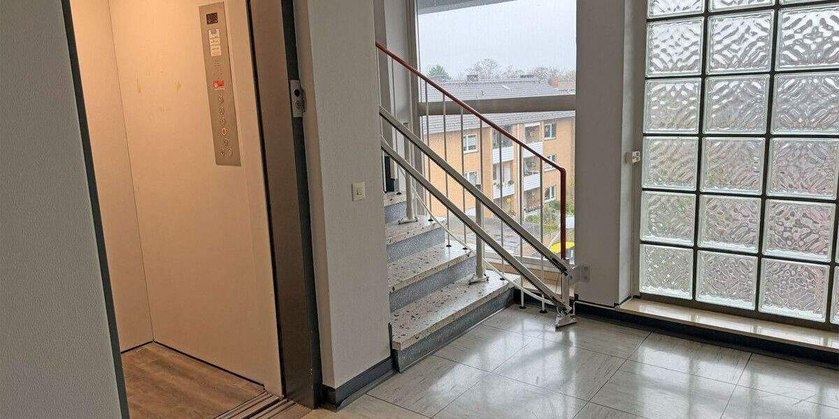 Etagenwohnung Duisburg Hochheide - 2 Zimmer, 71 m&sup2;, 129.000&euro; | Angebot:25684453