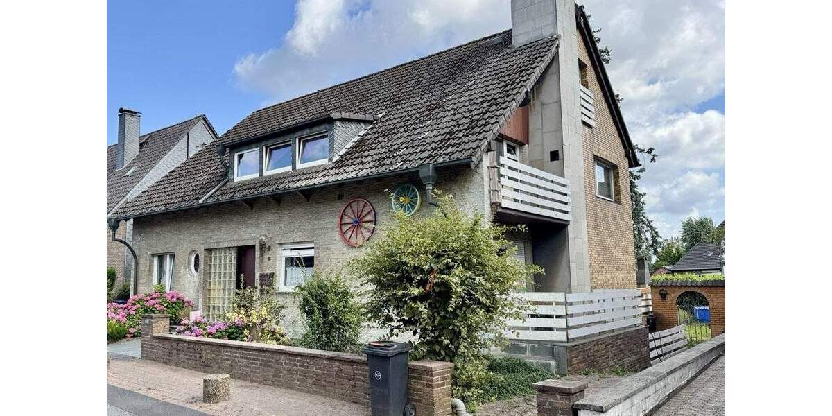 Einfamilienhaus Rheinberg Eversael - 6 Zimmer, 221 m&sup2;, 450.000&euro; | Angebot:25685991
