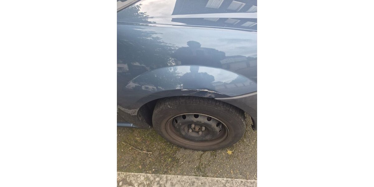 Dacia Logan 55.771 km 4.500 &euro; Oberhausen 46049