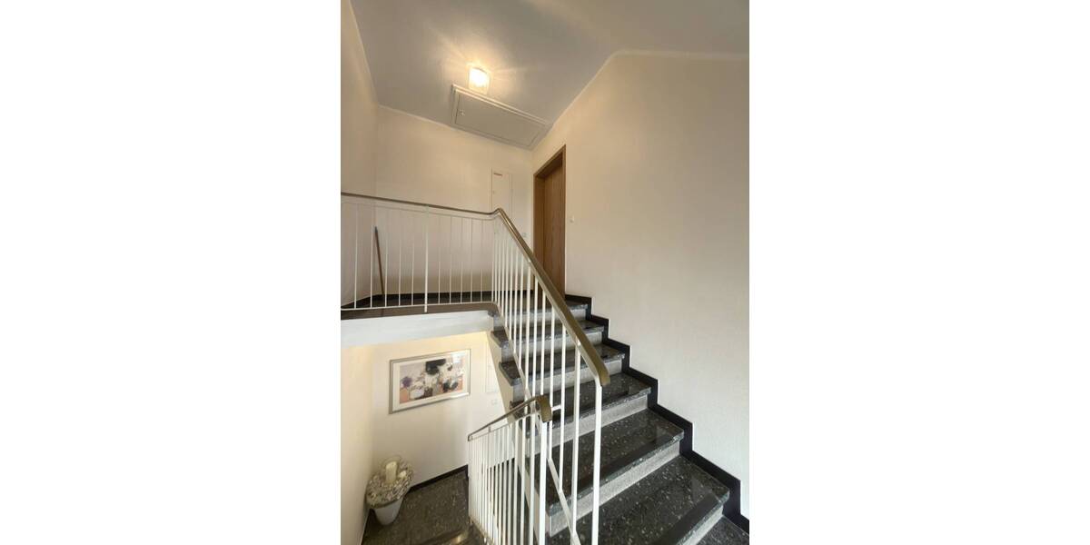 Etagenwohnung Oberhausen Stadtmitte - 3 Zimmer, 70 m&sup2;, 570&euro; | Angebot:26544111