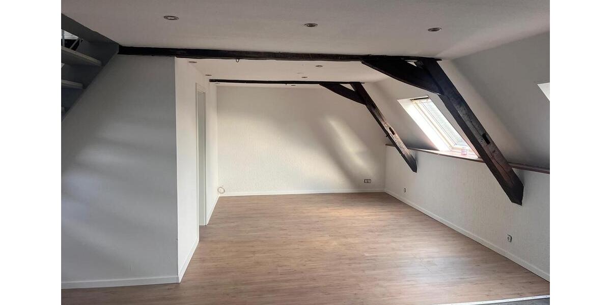 Dachgeschoßwohnung Kerken - 5 Zimmer, 105 m&sup2;, 900&euro; | Angebot:26005035