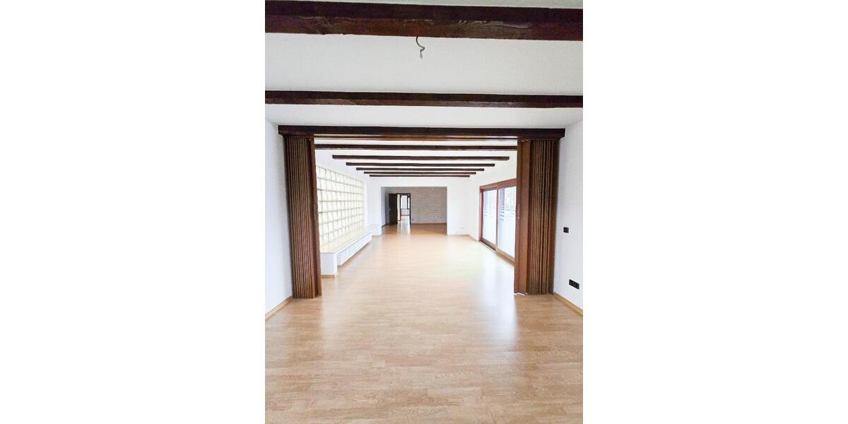 Etagenwohnung Duisburg Hamborn - 2.5 Zimmer, 96 m&sup2;, 780&euro; | Angebot:25918597