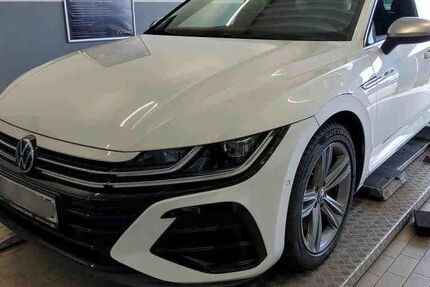 VW Arteon 32.321 km 45.880 &euro; Wesel 46483