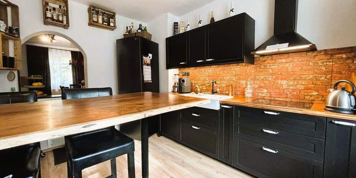 Mehrfamilienhaus, Wohnhaus Duisburg Hochemmerich - 9 Zimmer, 170 m&sup2;, 320.000&euro; | Angebot:25779365