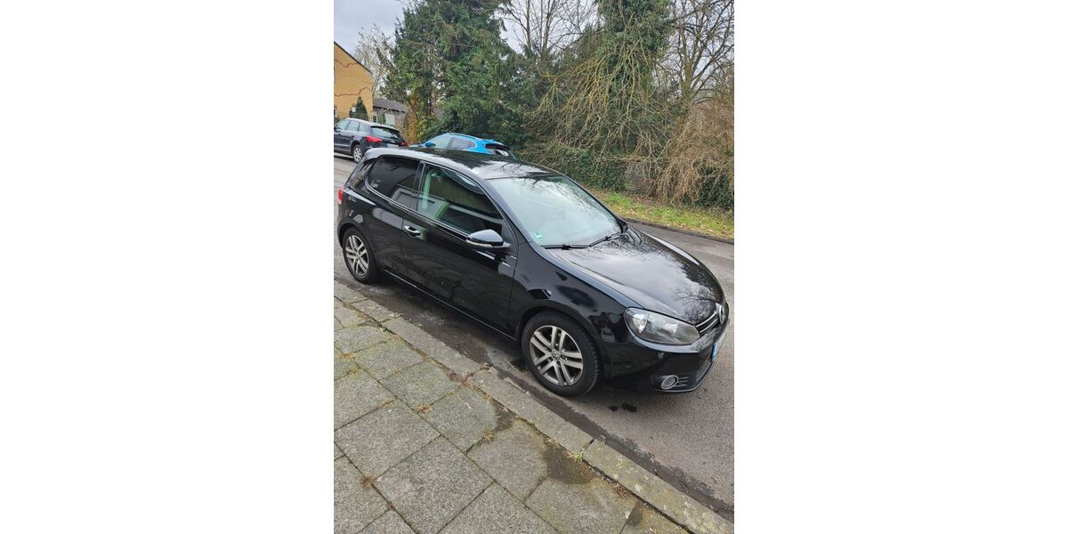 VW Golf 131.000 km 7.400 &euro; Duisburg 47057