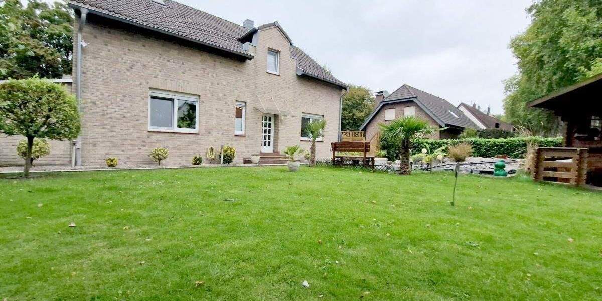 Einfamilienhaus Oberhausen Schwarze Heide - 7 Zimmer, 176 m&sup2;, 595.000&euro; | Angebot:25709904