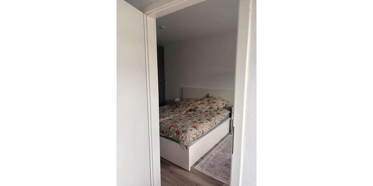 Dachgeschoßwohnung Rheinberg - 2.5 Zimmer, 57 m&sup2;, 140.000&euro; | Angebot:27290661