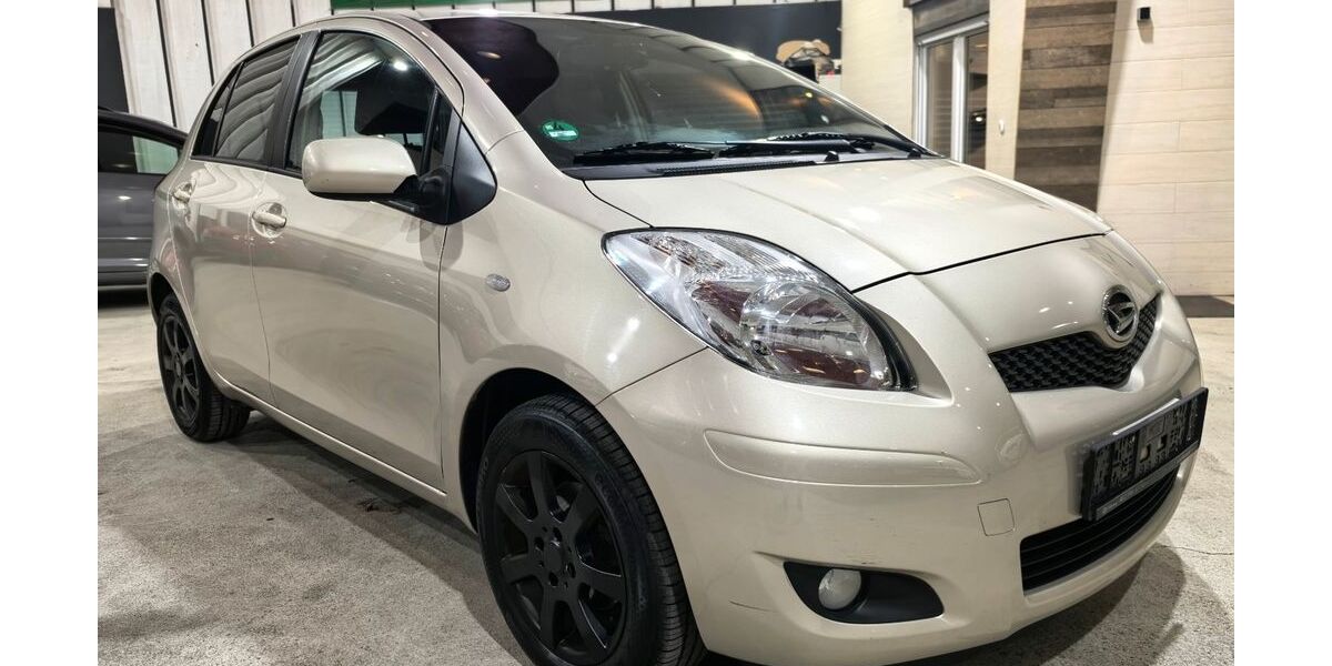 Daihatsu Charade 92.366 km 5.000 &euro; Voerde 46562