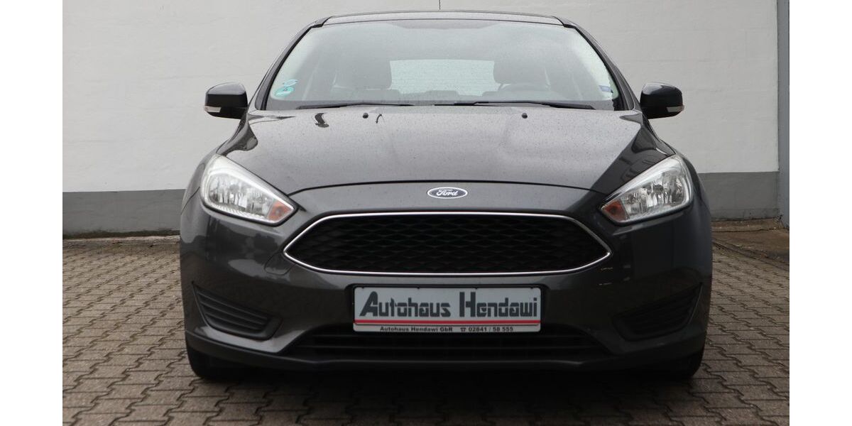 Ford Focus 96.700 km 5.990 &euro; Moers 47443
