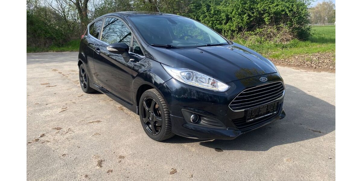 Ford Fiesta 141.900 km 5.800 &euro; Kamp-Lintfort 47475