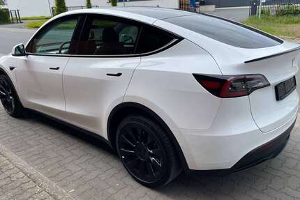 Tesla Model Y 32.870 km 35.579 &euro; Kevelaer, Stadt 47623