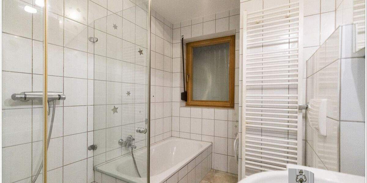 Mehrfamilienhaus, Wohnhaus Duisburg Alt-Walsum - 7 Zimmer, 267 m&sup2;, 598.000&euro; | Angebot:25698261