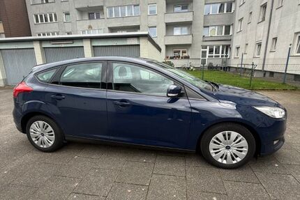 Ford Focus 131.000 km 7.800 &euro; Duisburg 47057