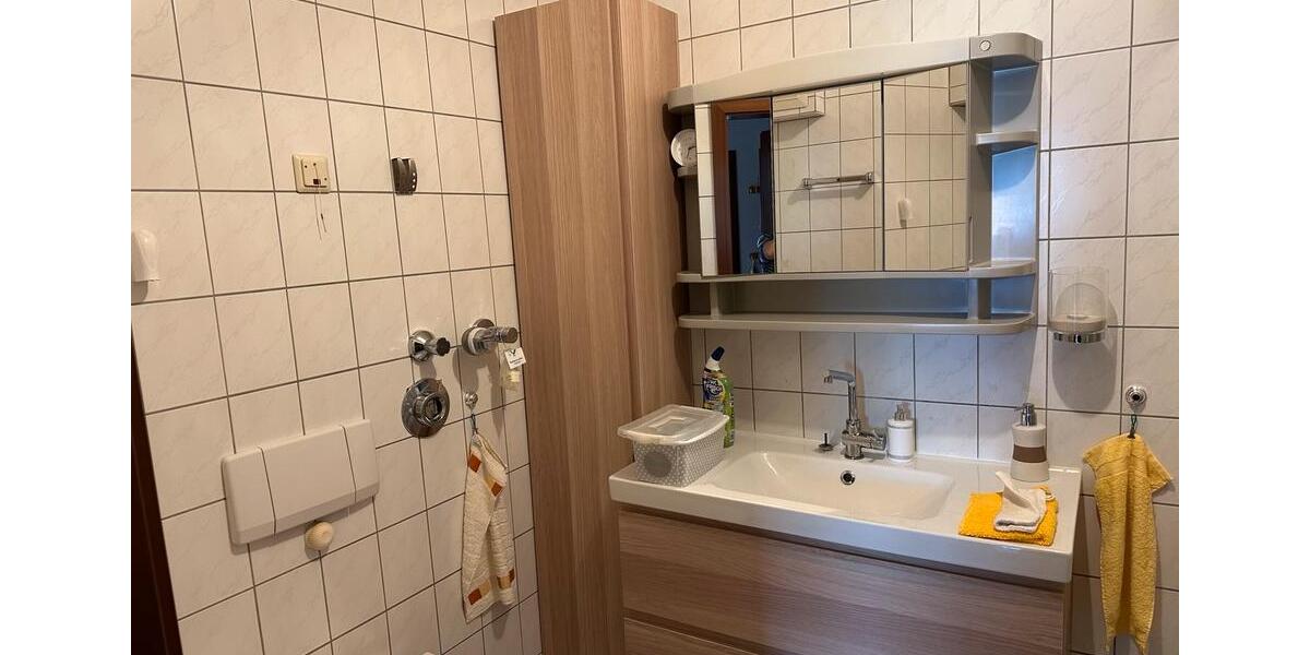 Dachgeschoßwohnung Dinslaken Hiesfeld - 1 Zimmer, 49 m&sup2;, 641&euro; | Angebot:26660547