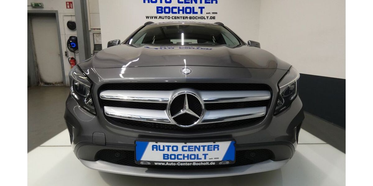 Mercedes-Benz GLA 180 71.000 km 17.700 &euro; Bocholt 46395