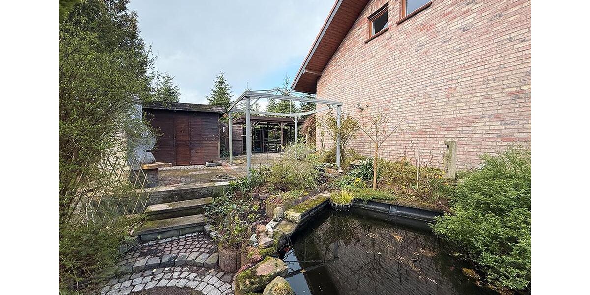 Dachgeschoßwohnung Issum - 5 Zimmer, 140 m&sup2;, 1.300&euro; | Angebot:26249906