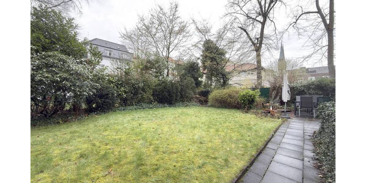 Etagenwohnung Oberhausen Altstadt-Mitte - 4 Zimmer, 113 m&sup2;, 1.100&euro; | Angebot:26544112