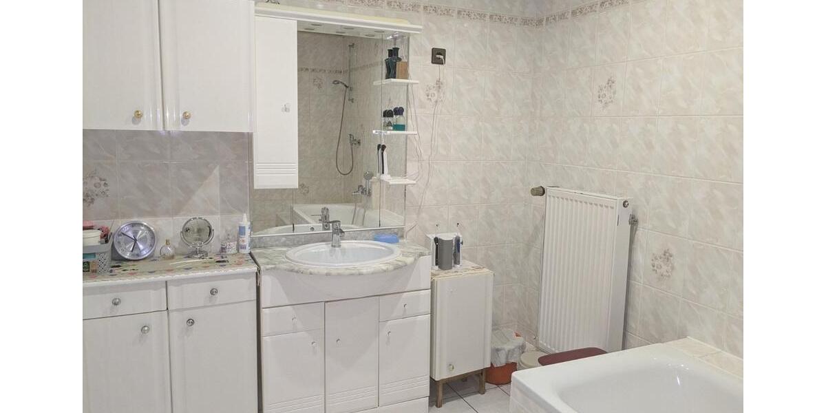 Reihenhaus Wesel - 7 Zimmer, 104 m&sup2;, 365.000&euro; | Angebot:25393572